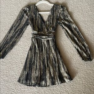 Lilly Pulitzer- Elegant Black and Gold Dress